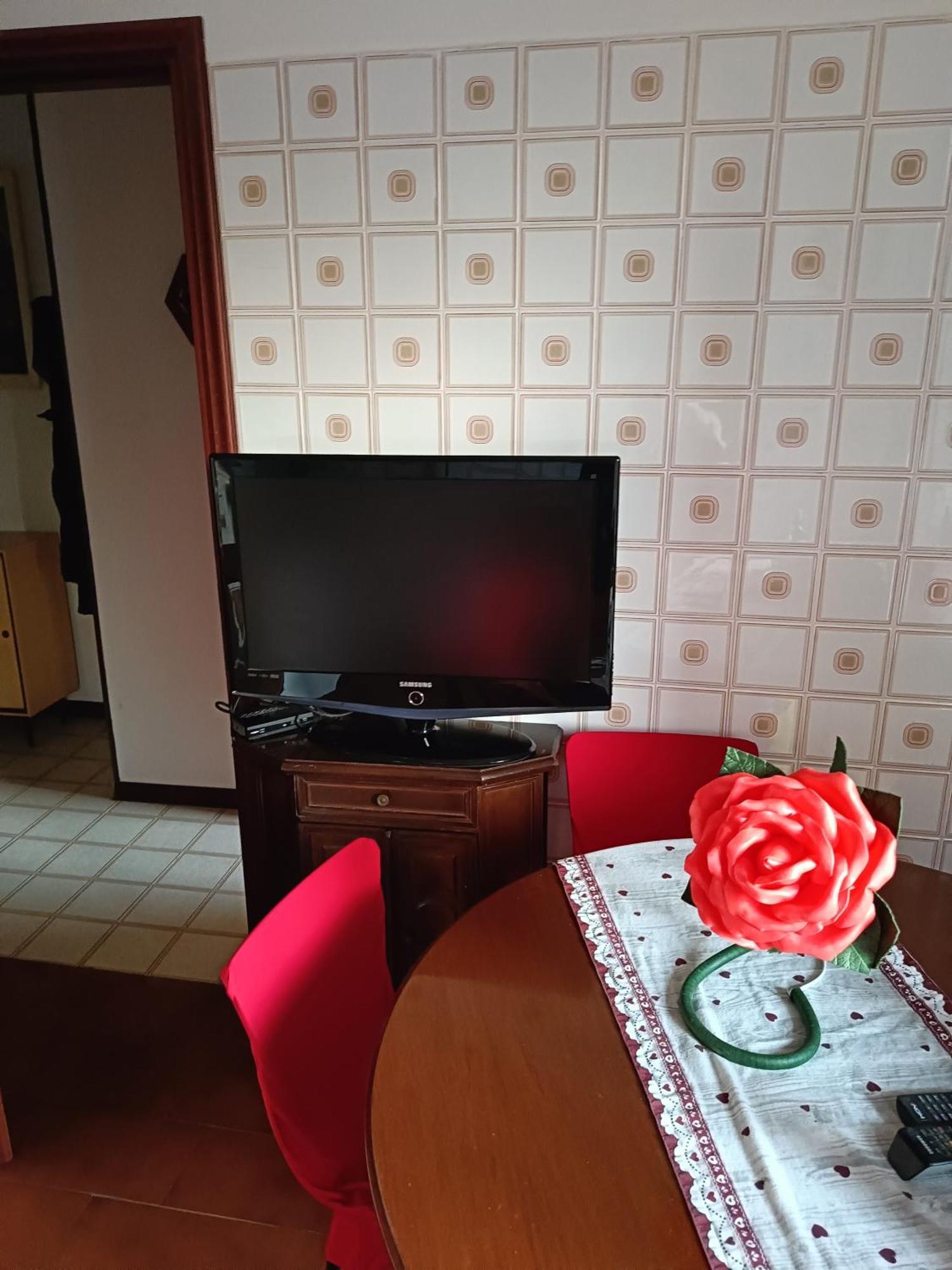 Grazioso Bilocale Apartment Giusvalla Luaran gambar