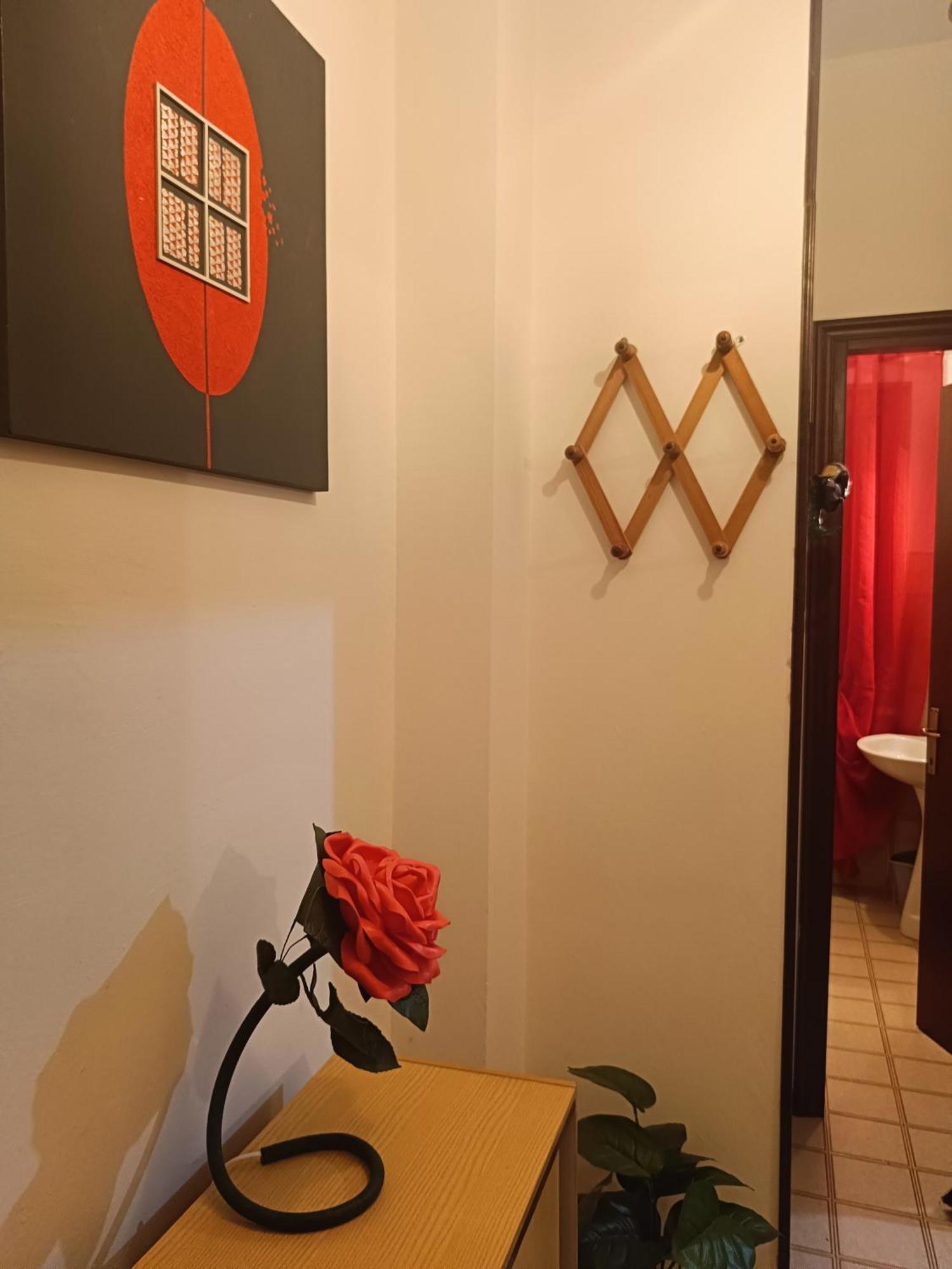 Grazioso Bilocale Apartment Giusvalla Luaran gambar